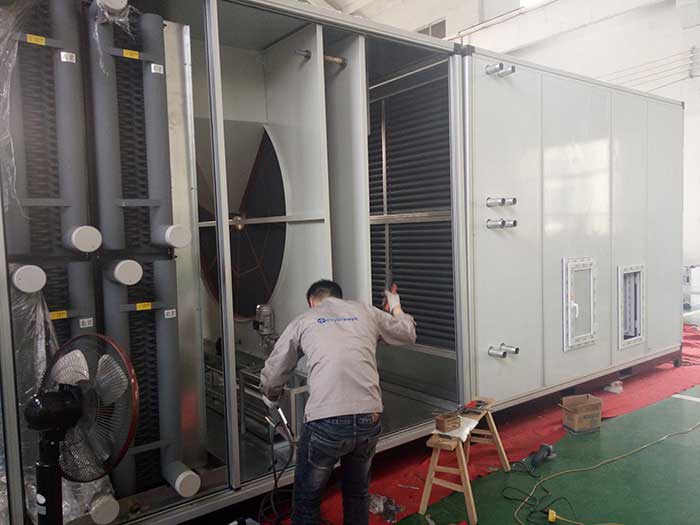 威海某大型化工企業(yè)兩臺(tái)10%濕度，40000風(fēng)量2臺(tái)除濕機(jī)組